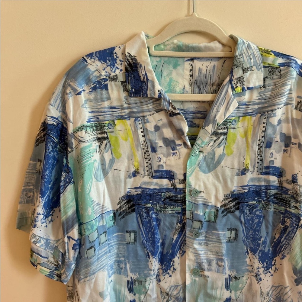 Men's short sleeve button-up